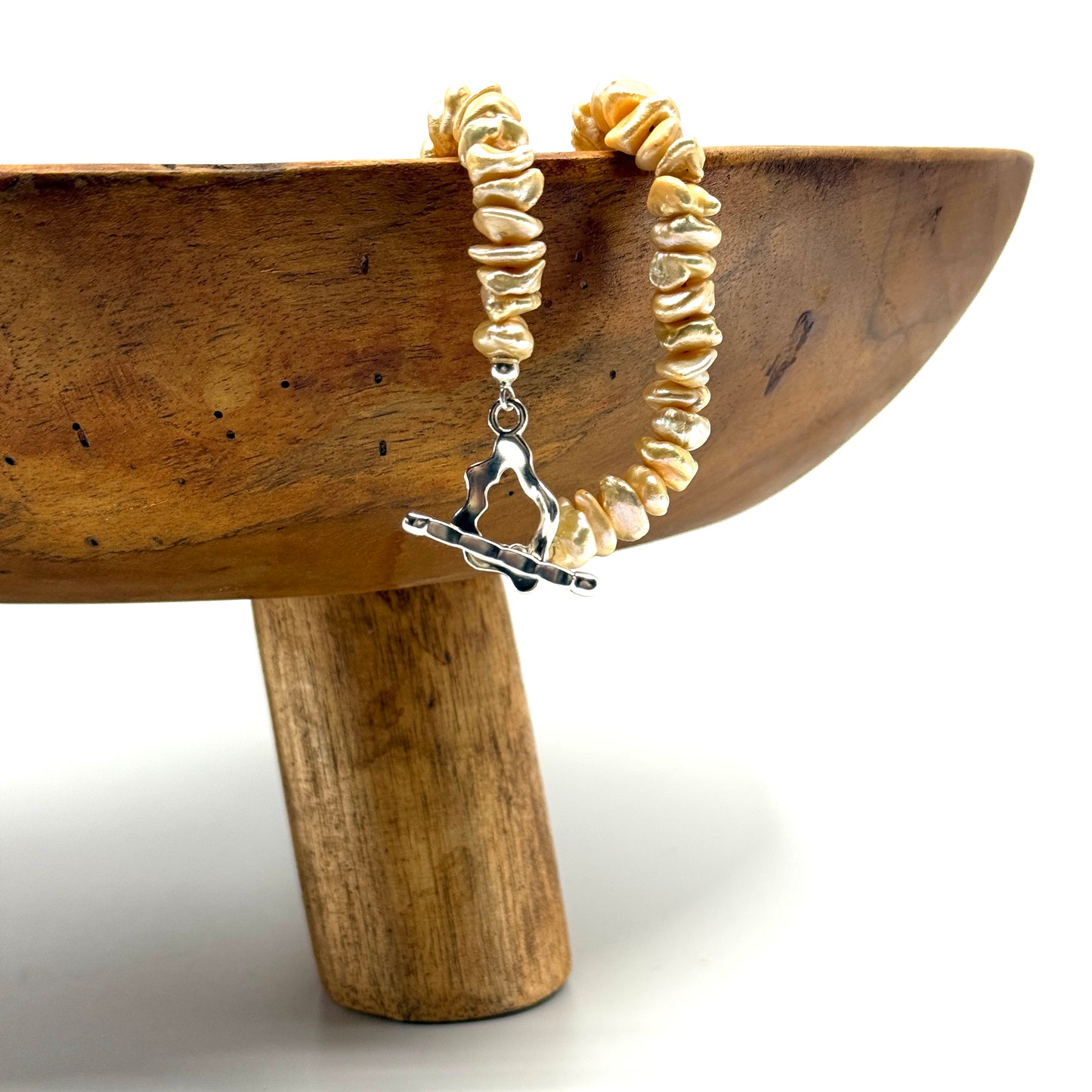 Keshi Pearl ketting met organische vorm zilveren sluiting