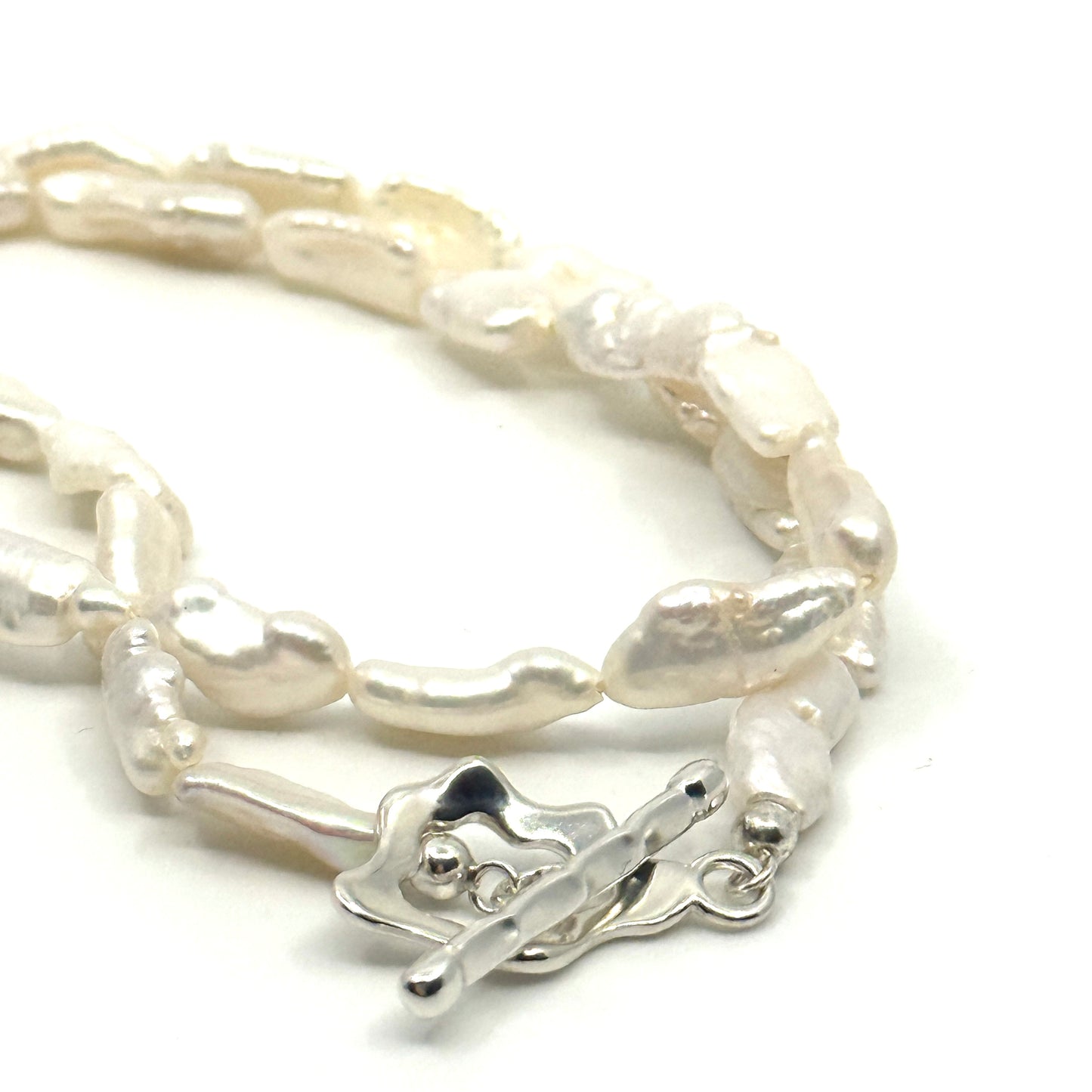 Biwa parel ketting met zilveren sluiting.