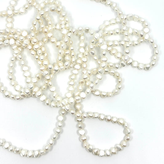 Long Mini Pearls Collier